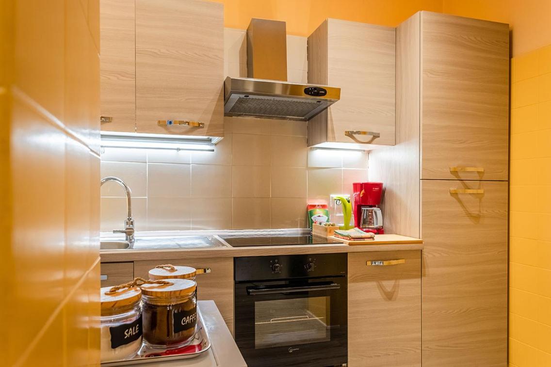 Lake View With Aircon - 5 Minutes From The Beach! Бренцоне-суль-Гарда Экстерьер фото